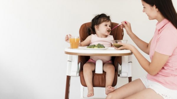 Makanan Bayi Sehat Untuk Si Kecil, Begini Cara Menyiapkannya!